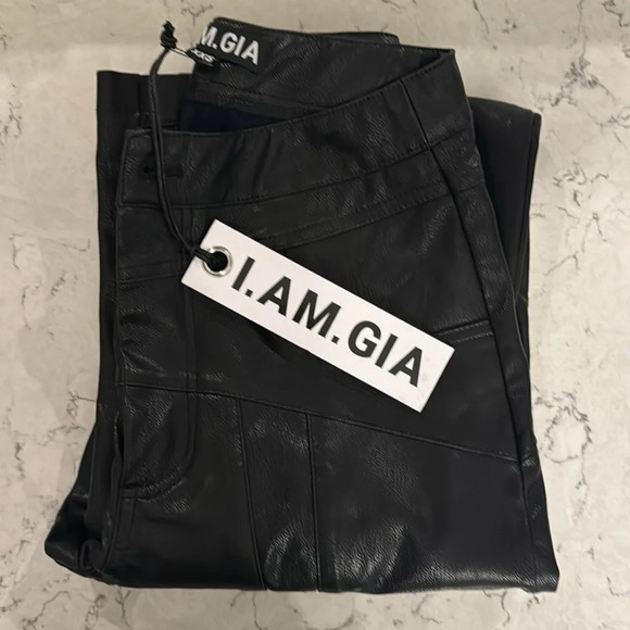 NWT - I.AM.GIA Black Faux Leather Size XXS - Picture 4 of 8